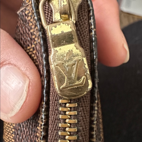 Authentic LV 2008 Checkered Brown Designer Shoulder Bag pouch - Picture 4 of 8